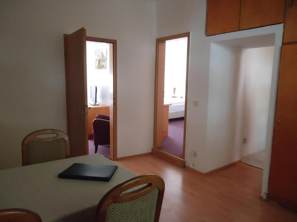 Hotel Schweizer Hof Halle  Δωμάτιο φωτογραφία