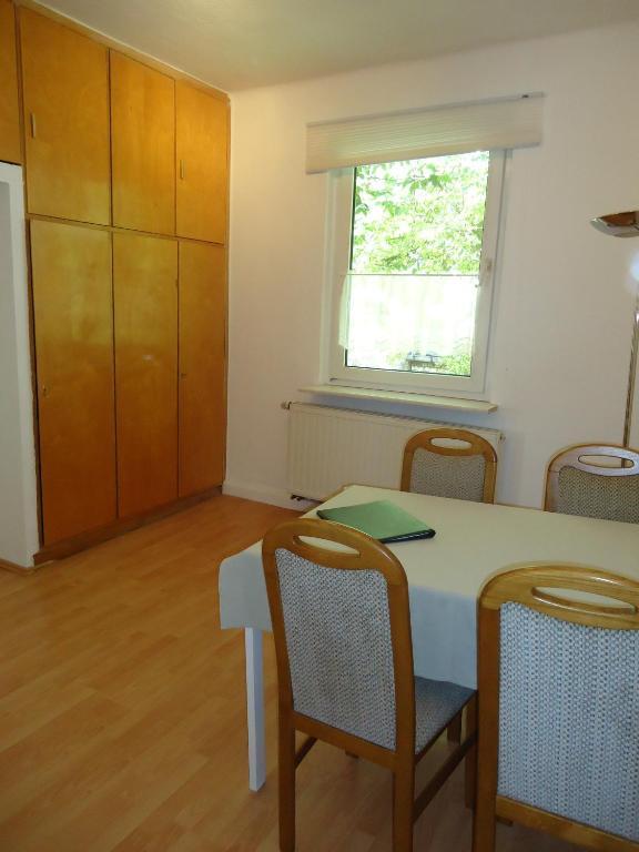 Hotel Schweizer Hof Halle  Δωμάτιο φωτογραφία